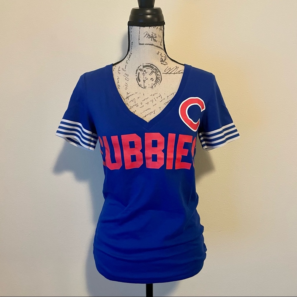 pink vs · chicago cubs t-shirt